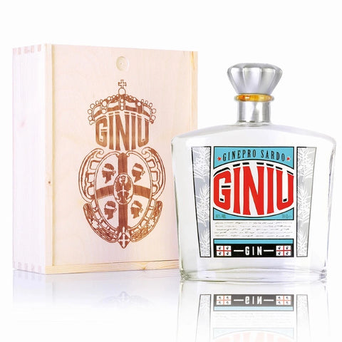 Silvio Carta Giniu Gin